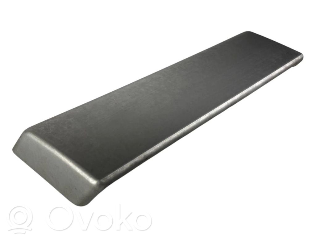 Sēdekļu un durvju dekoratīvās apdares komplekts