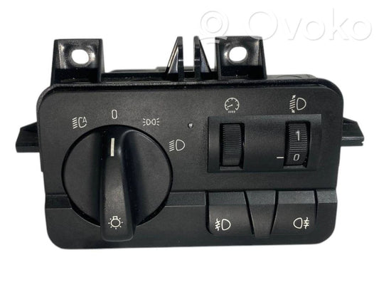 Headlight switch
