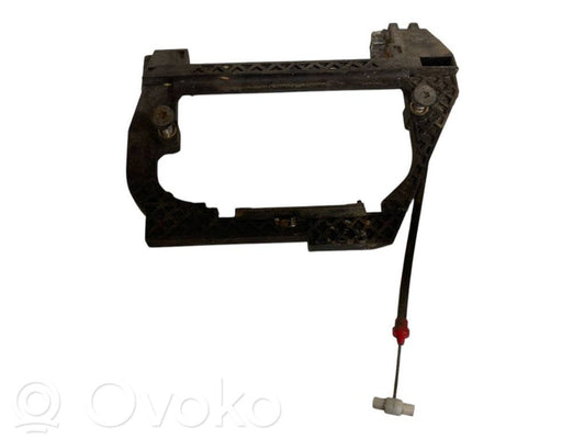 Holder/bracket for external opening handle at the back