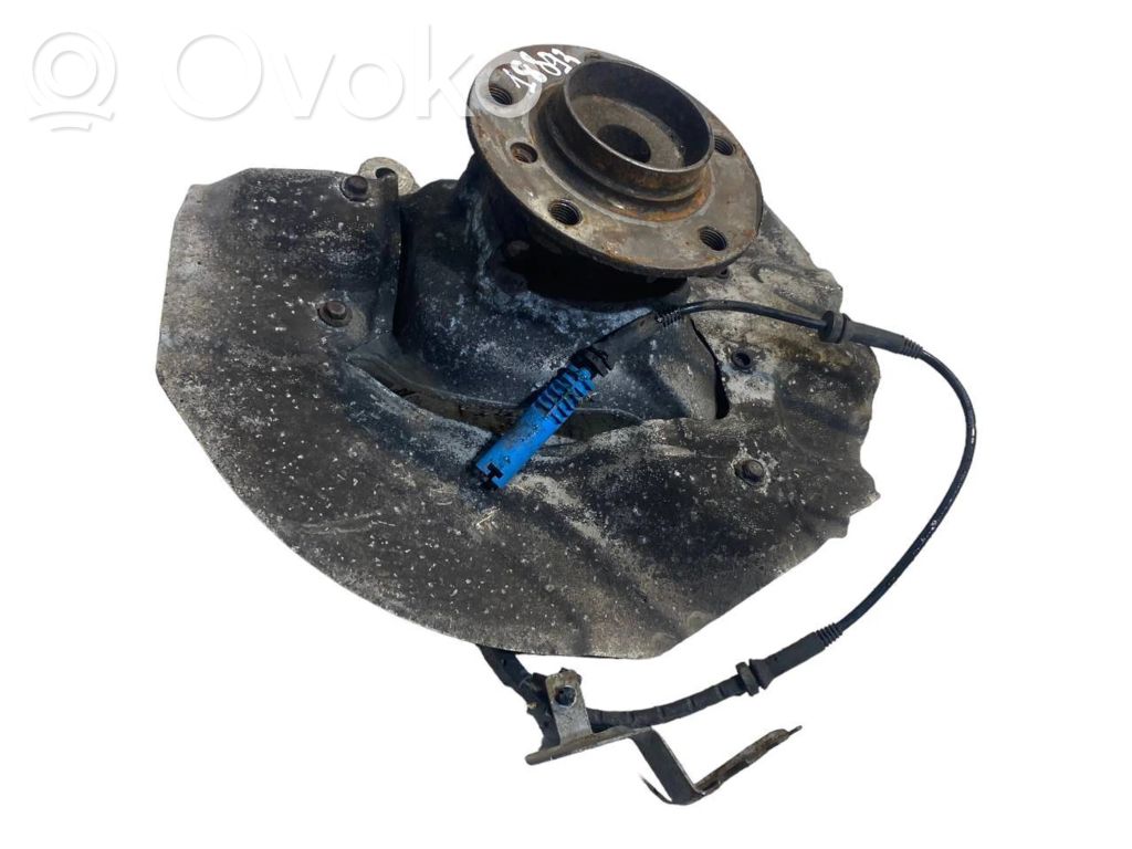 Priekšējā riteņa rumbas vārpstas šarnīrs (stupica, capfa)