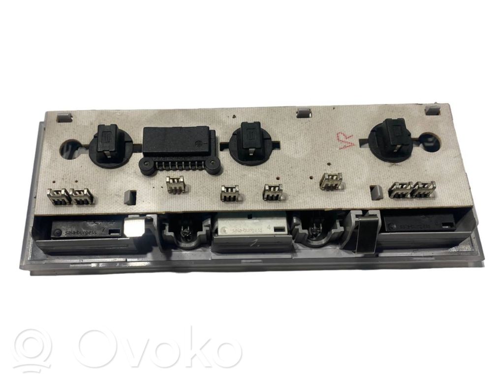 Priekšējo vietu apgaismojums