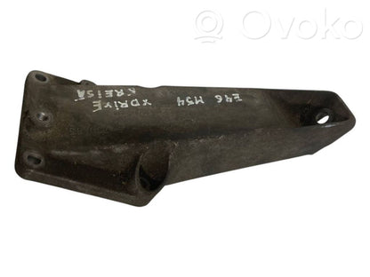 Dzinēja nostiprināšanas stiprinājums-kronšteins