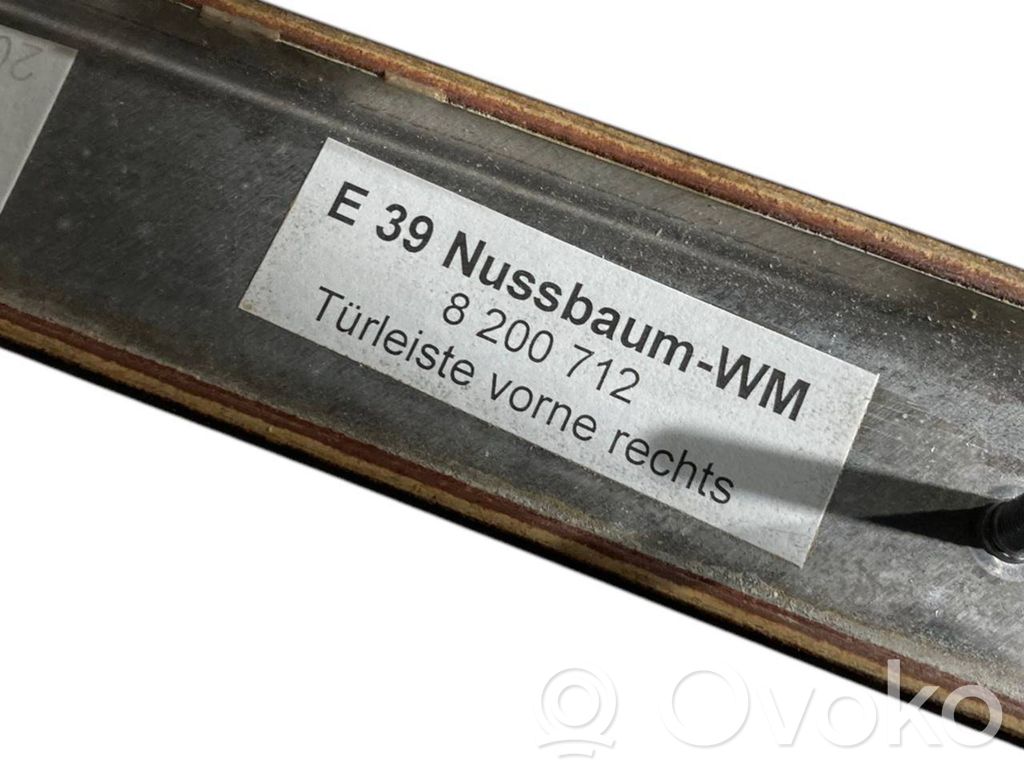 Salona dekoratīvās apdares komplekts