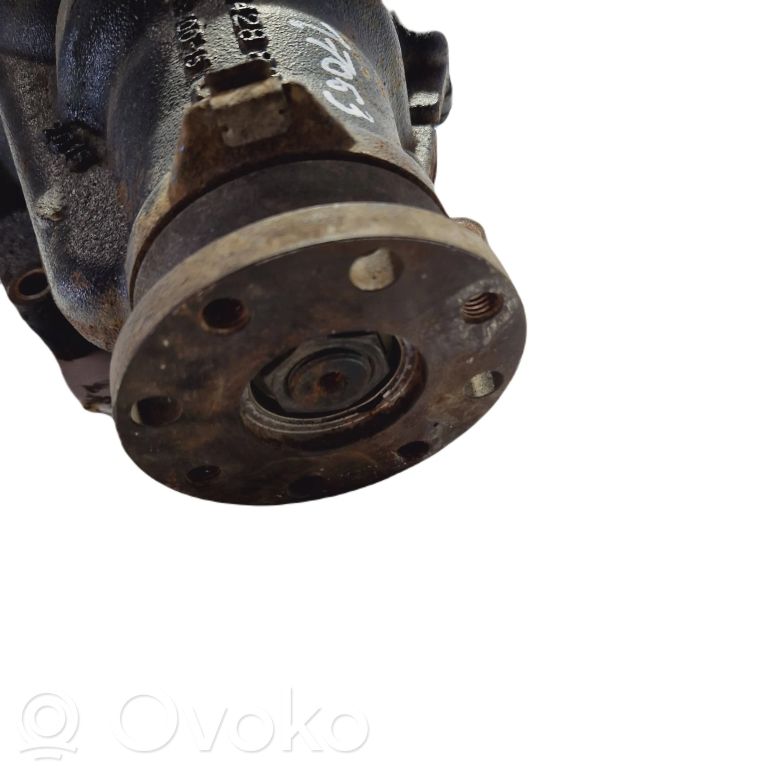 Priekšējais reduktors