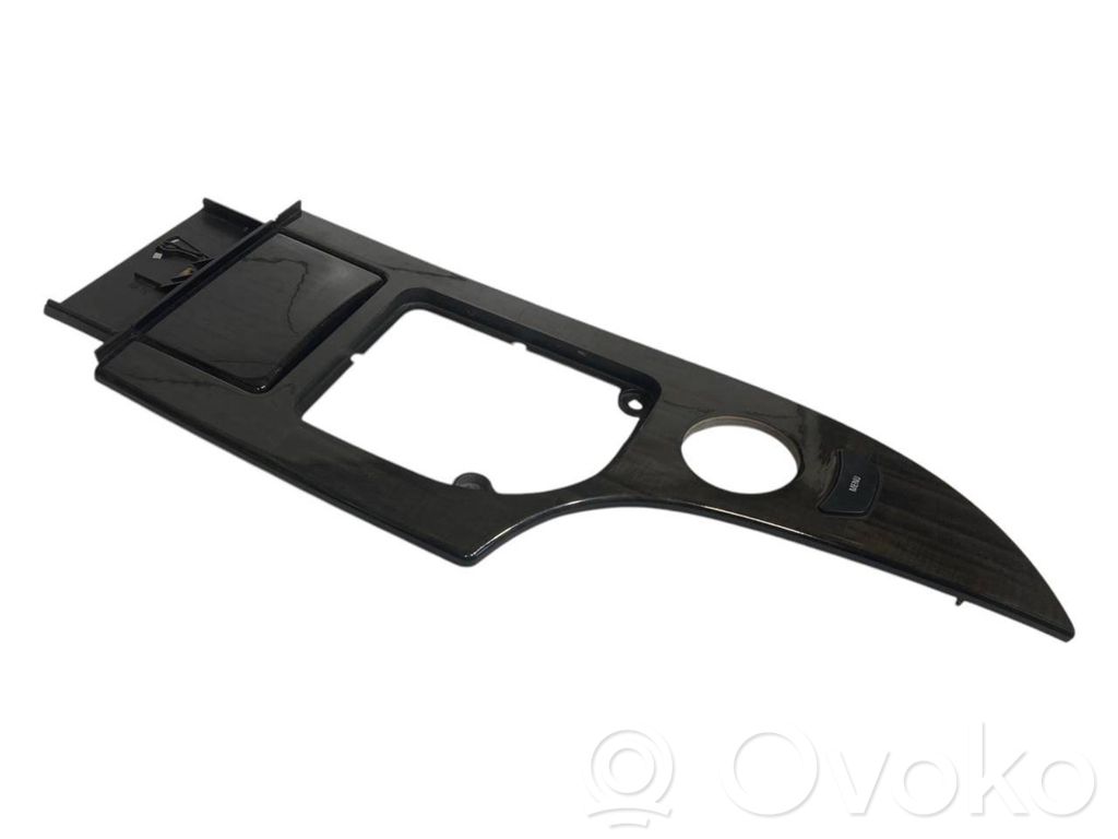 Отделка панели