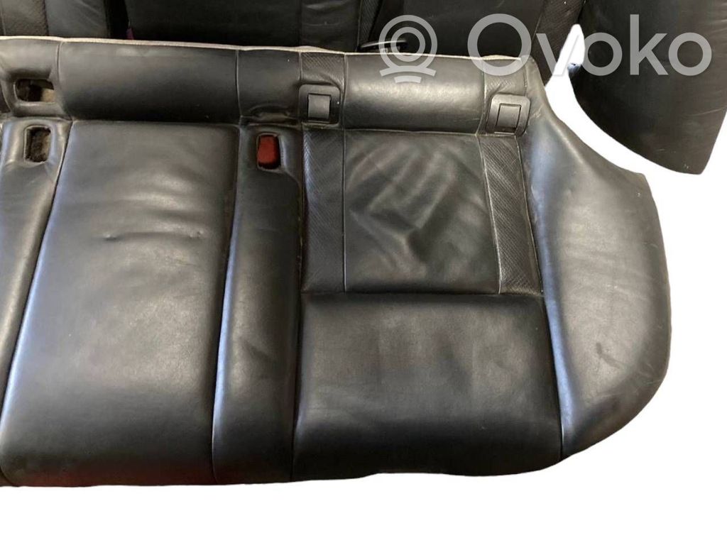 Aizmugurējais sēdeklis