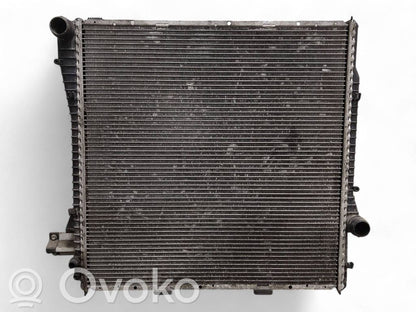 Dzesēšanas šķidruma radiators