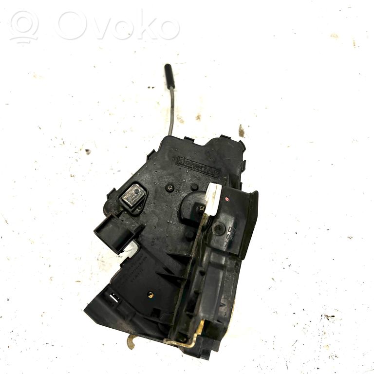 Aizmugurē slēdzene