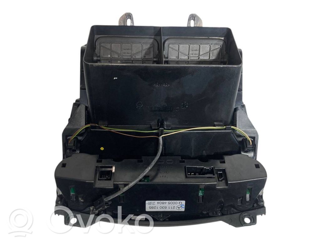 Gaisa kondicioniera / klimata kontroles / salona apsildes vadības bloks (salonā)