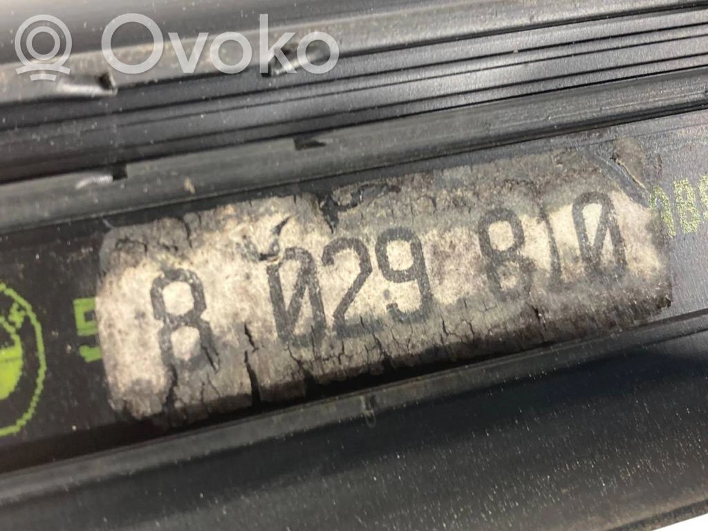 Priekšējā sliekšņa dekoratīvā apdare (iekšējā)