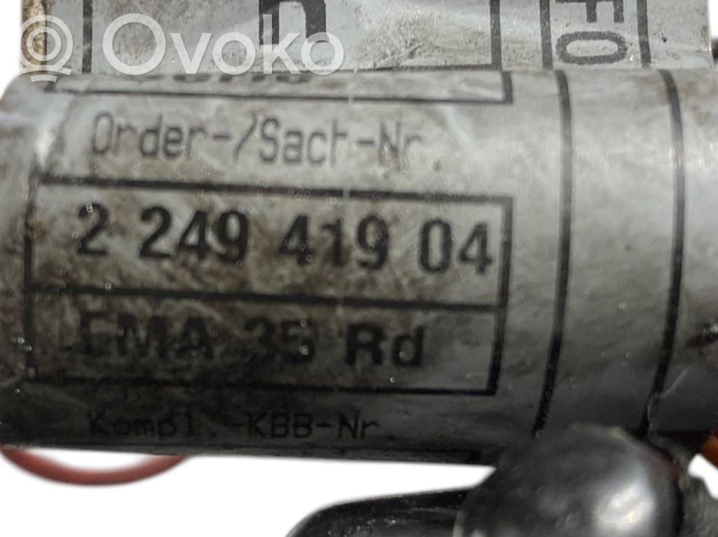 Dzinēja vadu instalācija