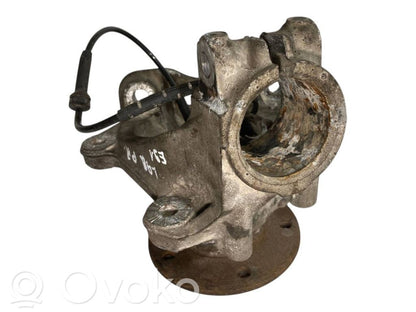 Priekšējā riteņa rumbas vārpstas šarnīrs (stupica, capfa)