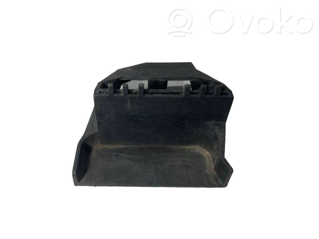 Radiator(s) holder/bracket
