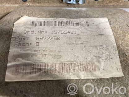 Apšuvums aizmugurējām durvīm