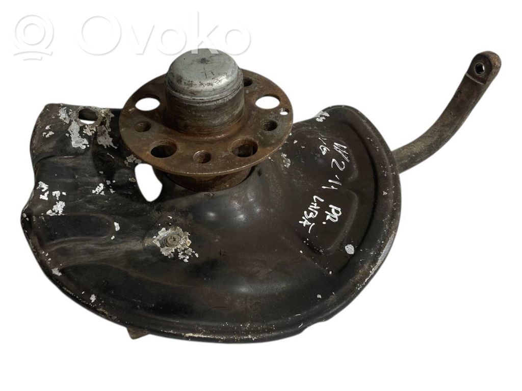 Priekšējā riteņa rumbas vārpstas šarnīrs (stupica, capfa)