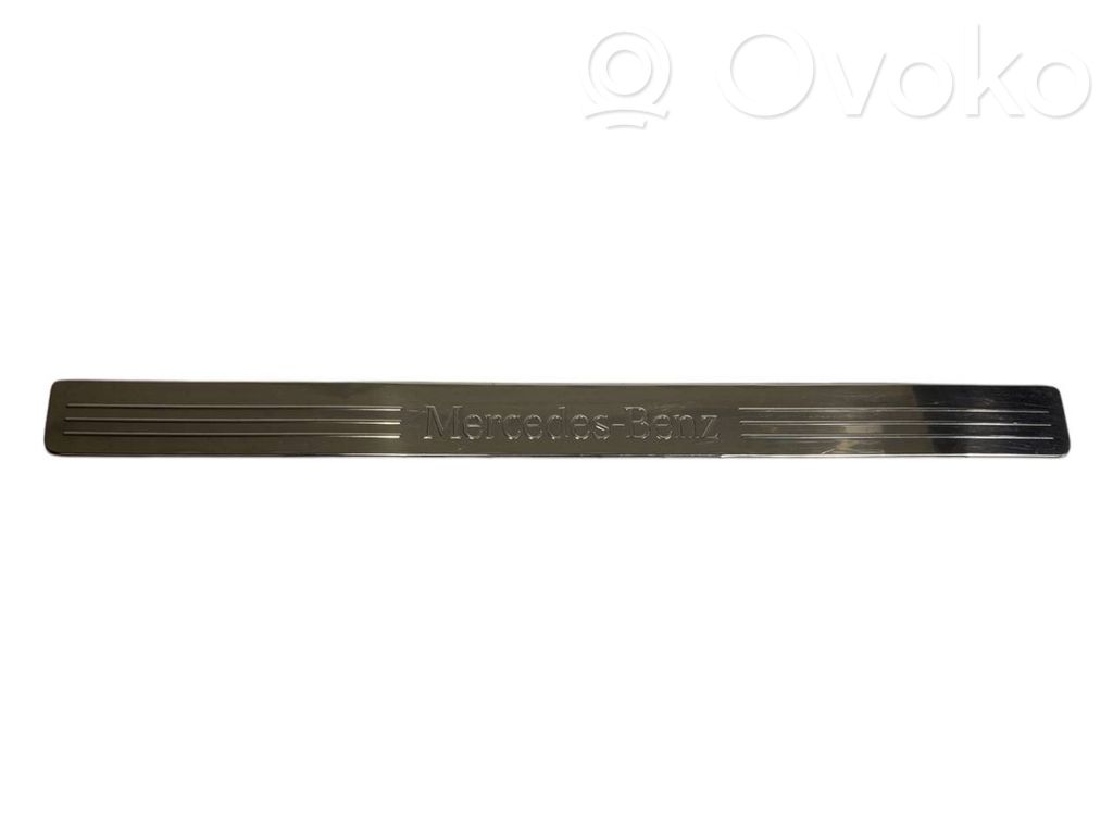Front sill trim (inner)