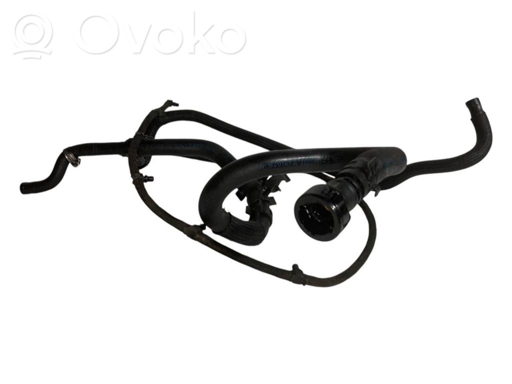 Degvielas caurulīte (-es)