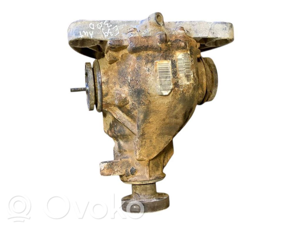 Aizmugurējais reduktors