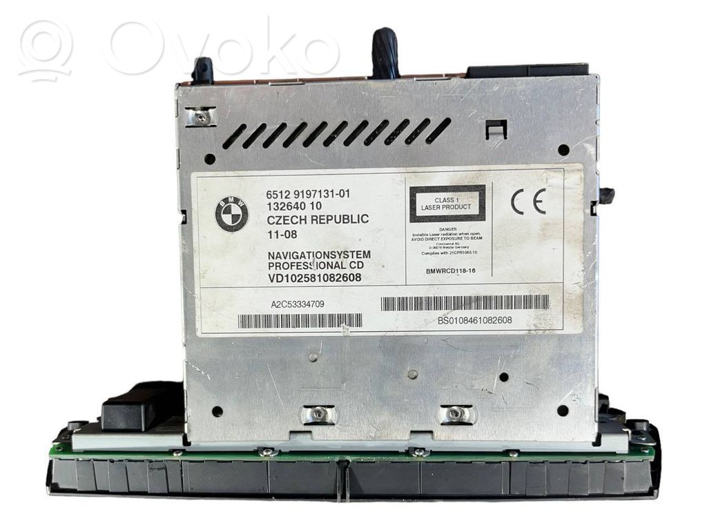 Radio / CD/DVD atskaņotājs / navigācija