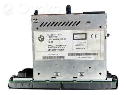 Radio / CD/DVD atskaņotājs / navigācija