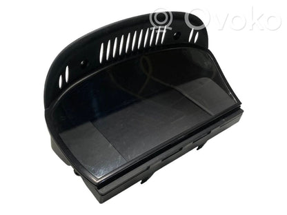 Ekrāns / displejs / mazais ekrāns