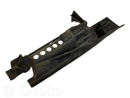 Cita veida dzinēja nodalījuma detaļa