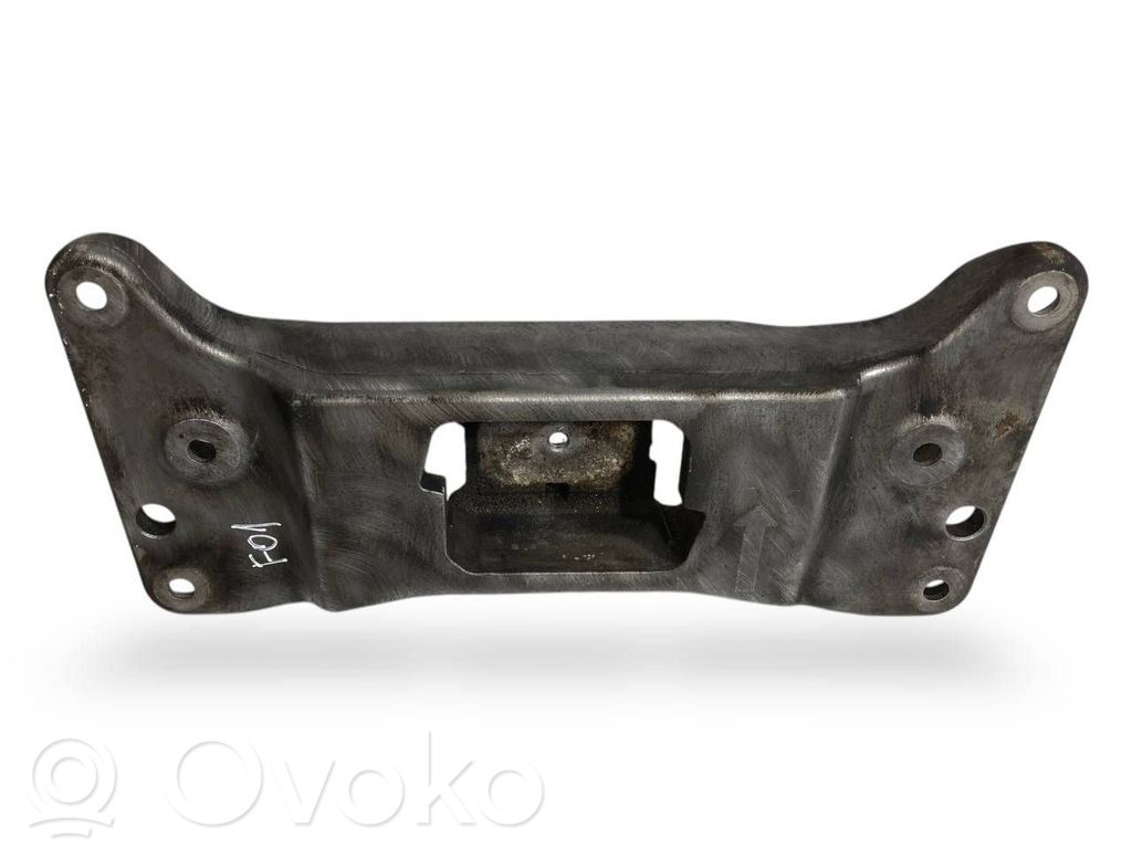 Pārnesumkārbas stiprinājuma kronšteins