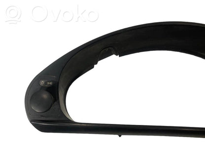 Instrumentu paneļa dekoratīvā apdare