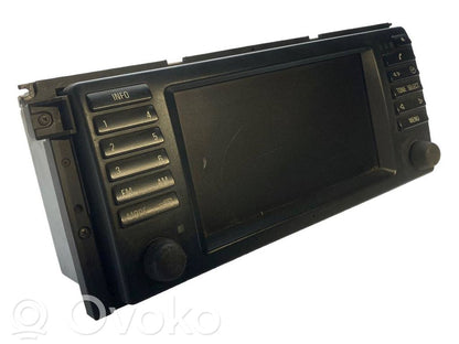 Radio / CD/DVD atskaņotājs / navigācija