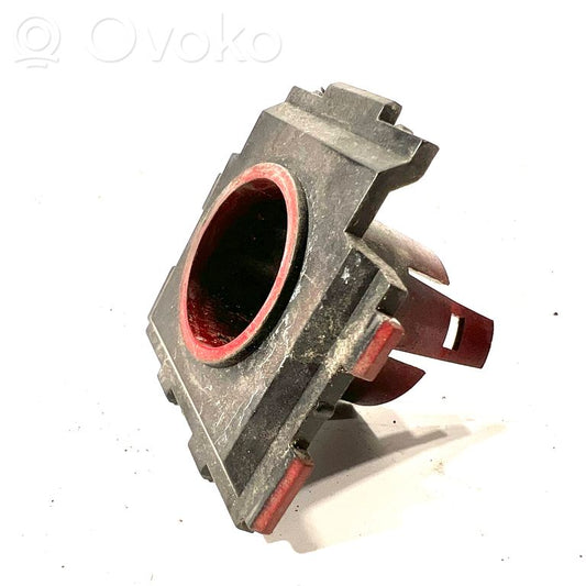 Aizmugurē parkošanās sensora (PDC) sensors (-i)