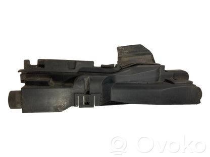 Radiatora (-u) turētājs / kronšteins