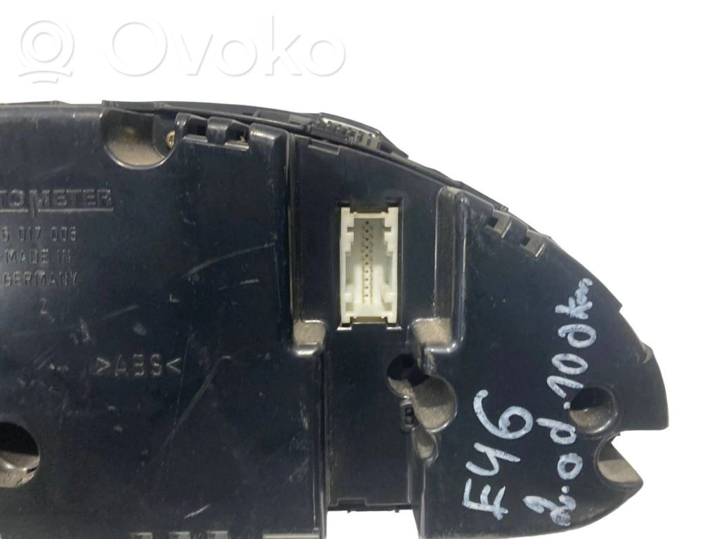 Speedometer (in the instrument panel)