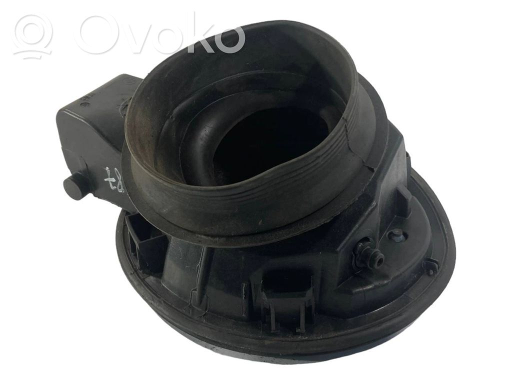 Крышка топливного бака