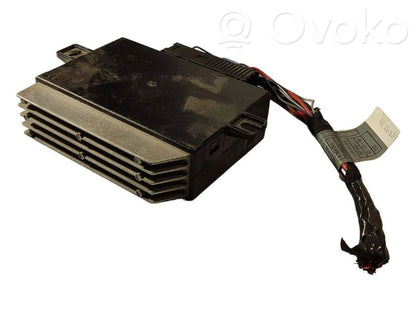 Piekabes āķa vadības bloks