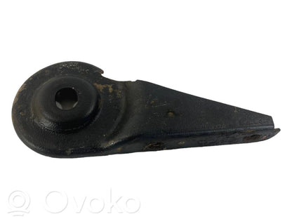 Aizmugurējā bufera atbalsta stienis