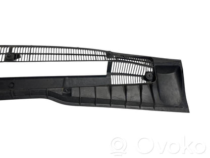 Stikla tīrītāja slotiņas