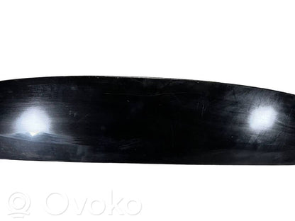 Spoilera aizmugurējais vāks