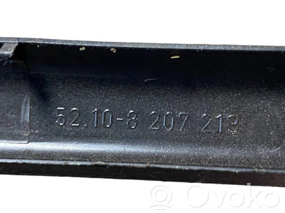 Front driver's seat rail(s)