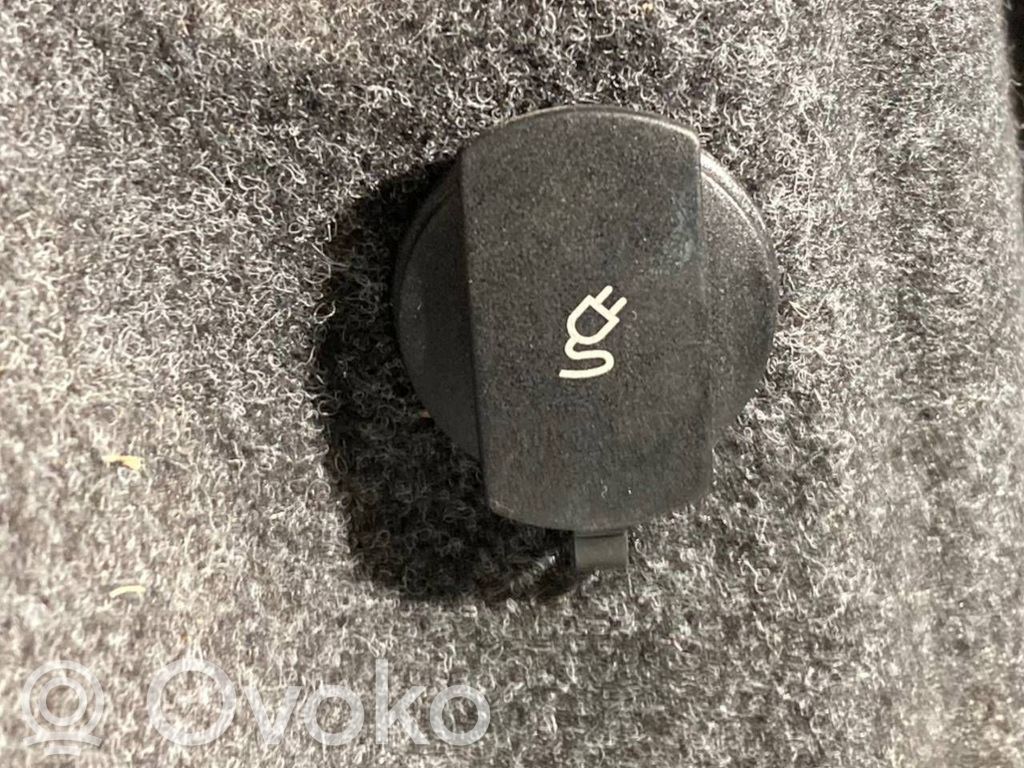 Sānu dekoratīvās apdares panelis