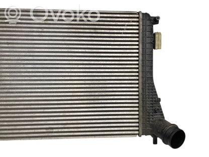 Starpdzesētāja radiators