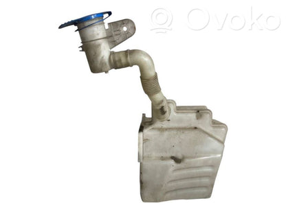 Logu šķidruma tvertne