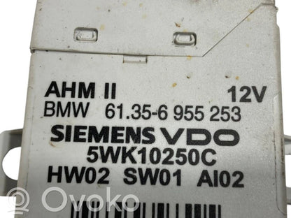 Piekabes āķa vadības bloks