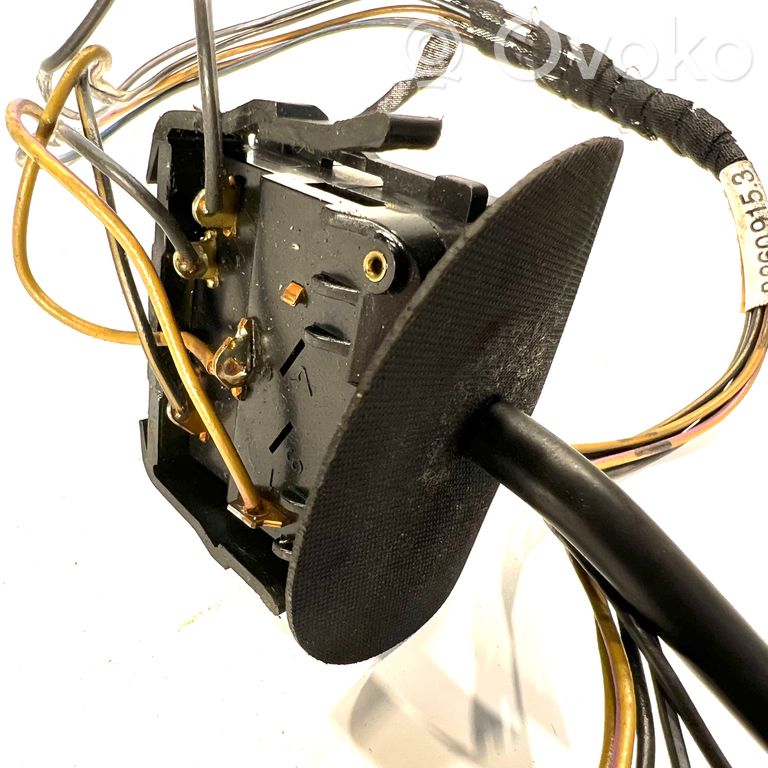 Stikla tīrītāju slēdzis