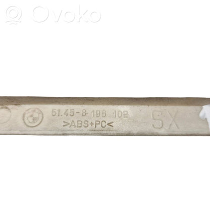 Cita veida salona detaļa