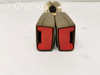 Aizmugurējās jostas sprādze