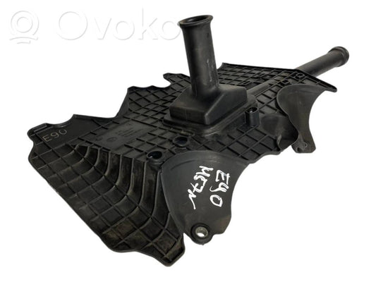 Oil supply pipe (in the crankcase)