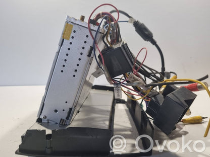 Радио / CD/DVD-плеер / навигация