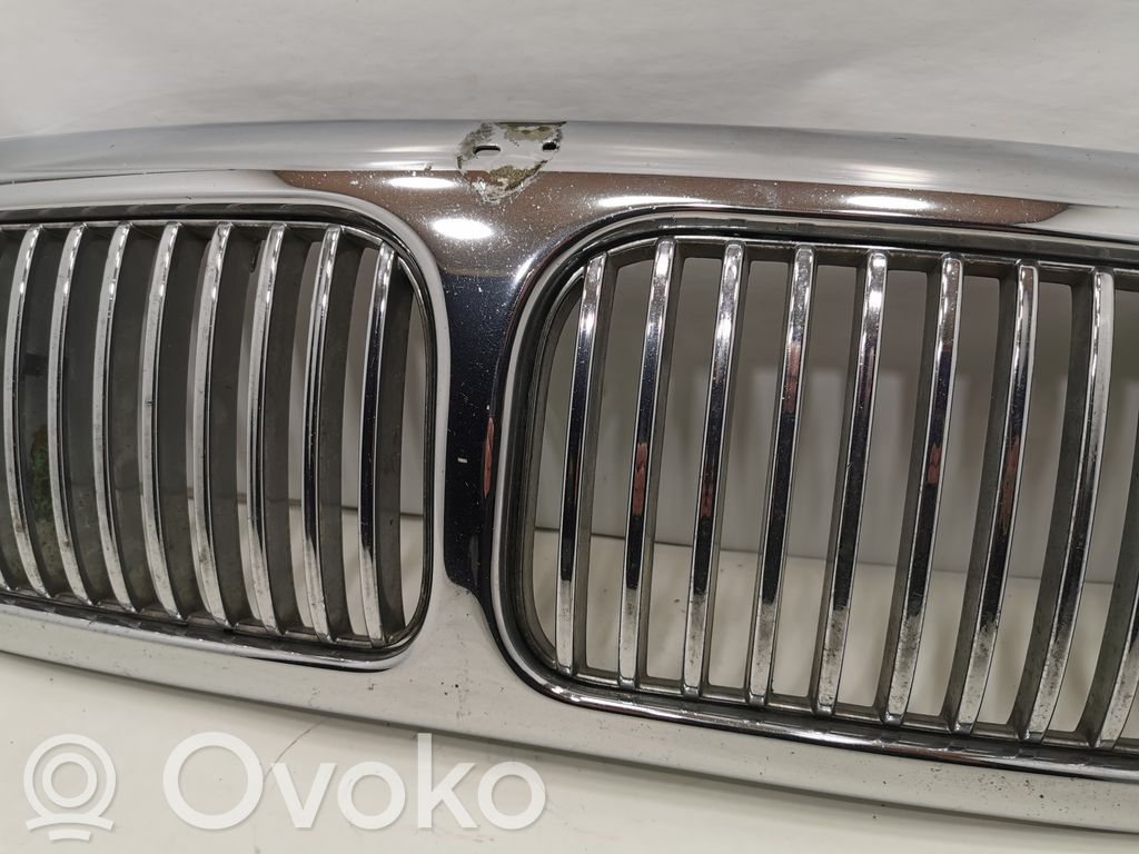 Priekšējais režģis