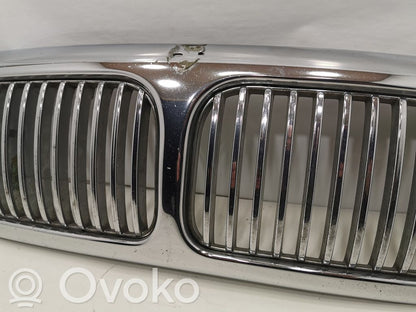 Priekšējais režģis