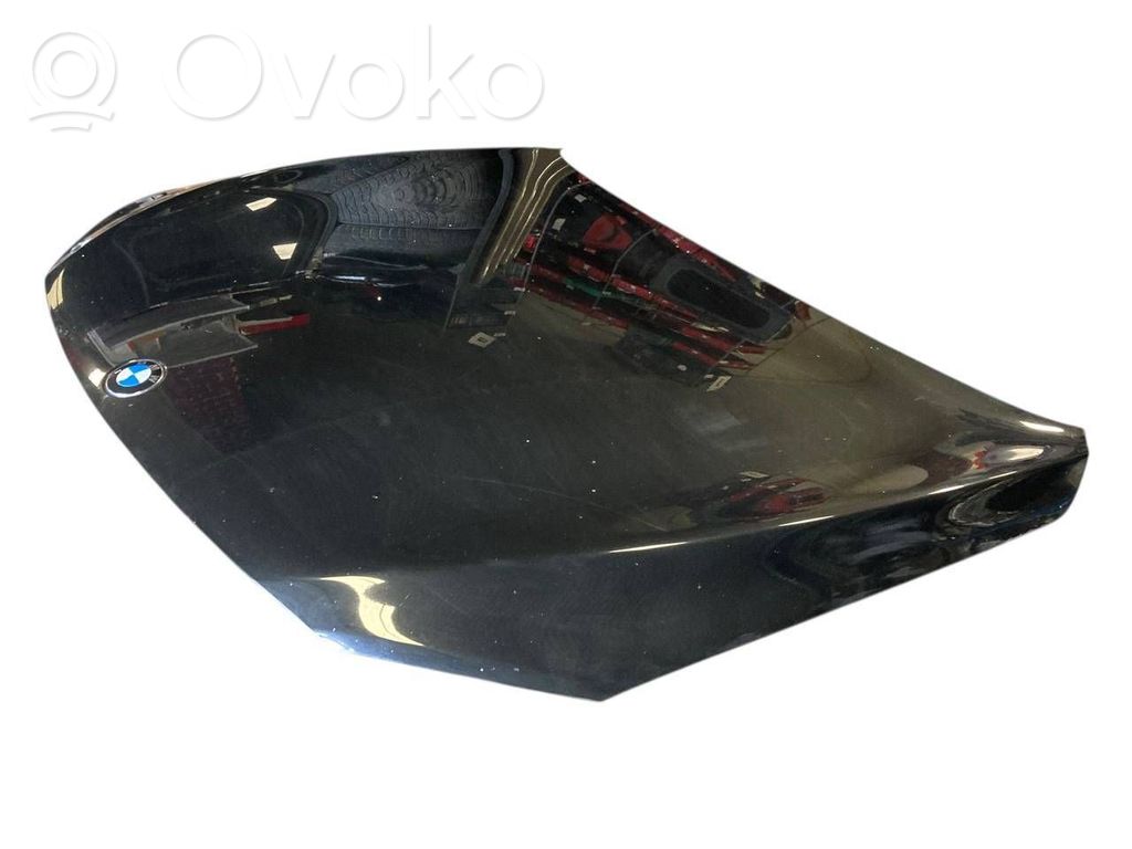 Dzinēja pārsegs (vāks)